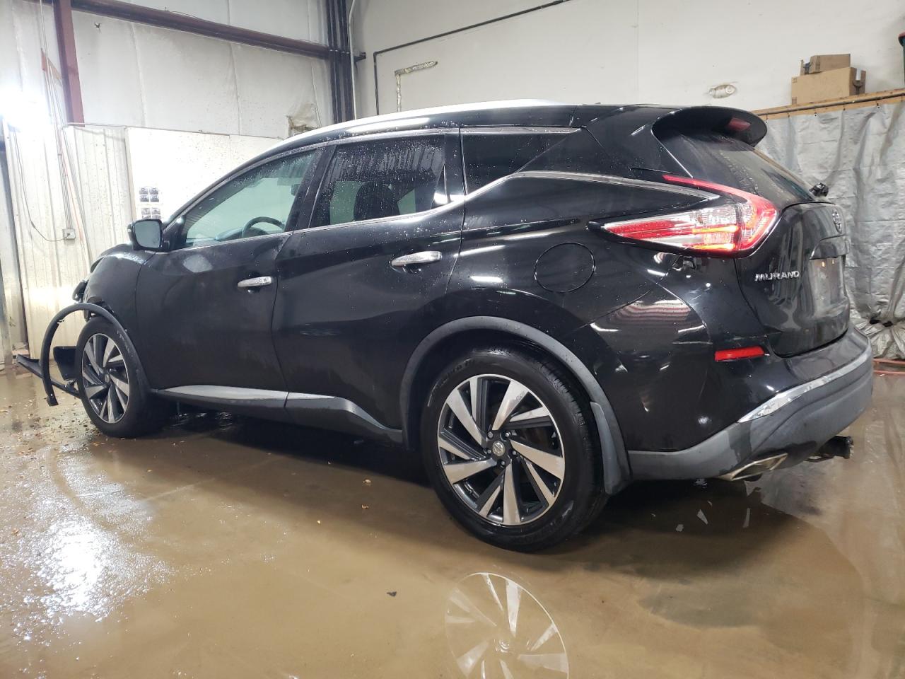 2015 Nissan Murano - Image 2