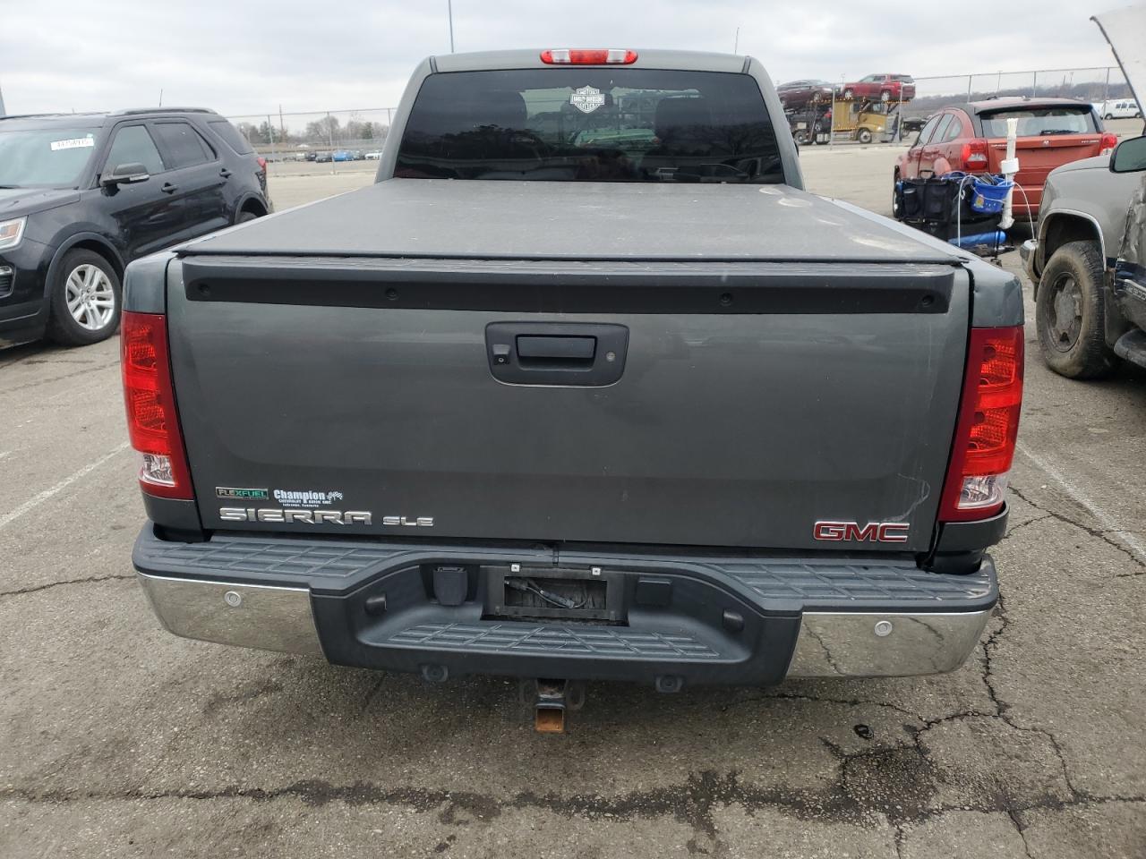2011 GMC Sierra - Image 6