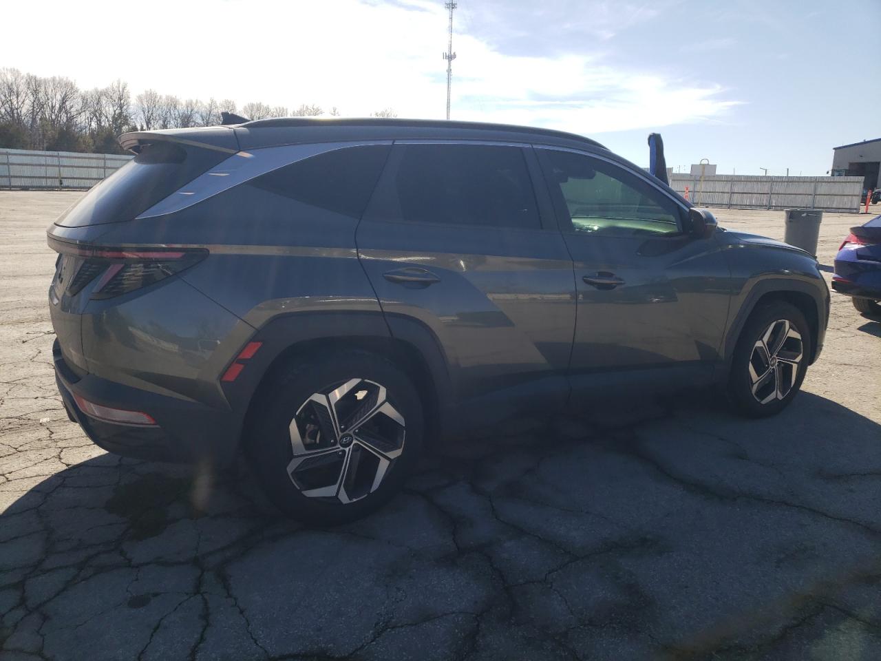 2022 Hyundai Tucson - Image 3