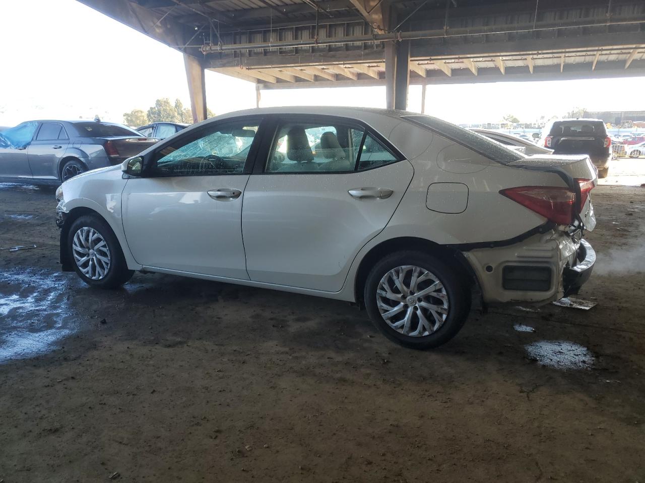 2018 Toyota Corolla - Image 2