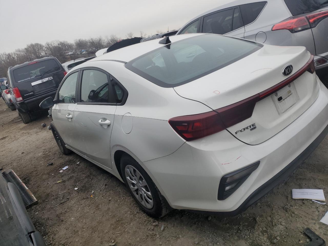 2021 Kia Forte - Image 2