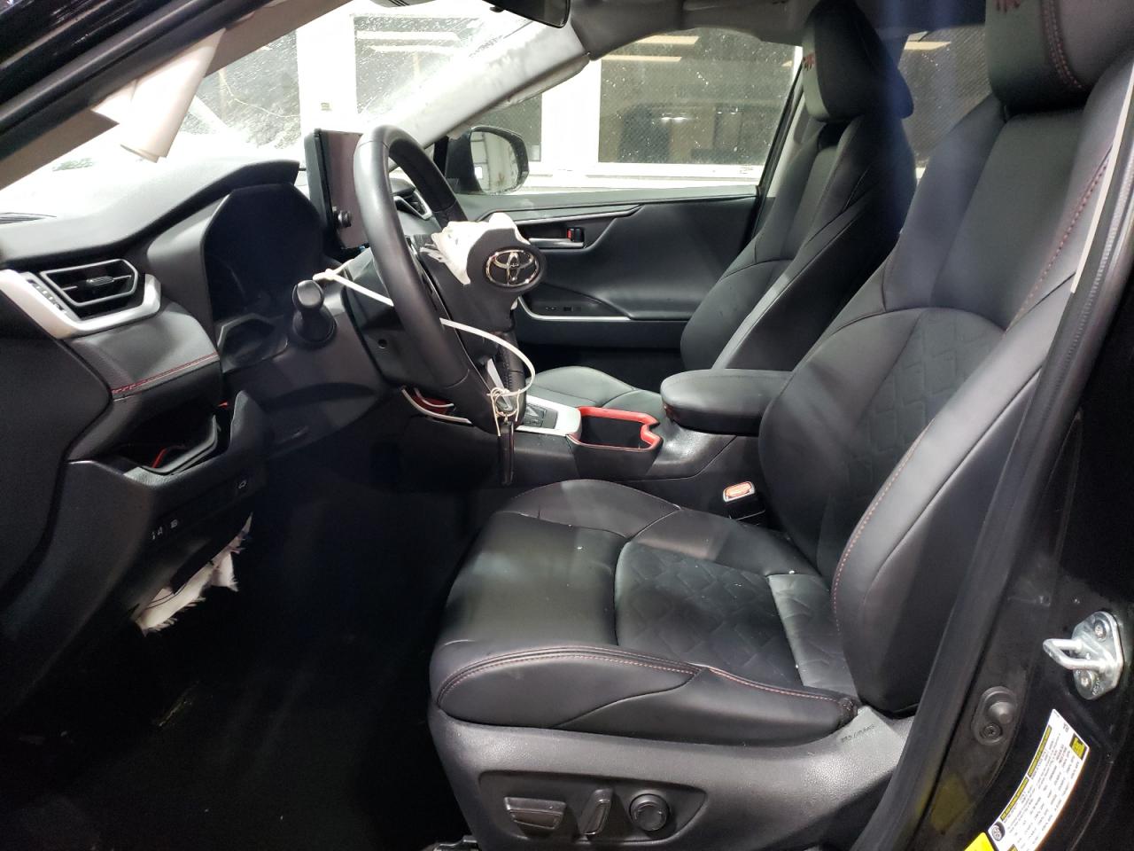 2023 Toyota RAV 4 - Image 7