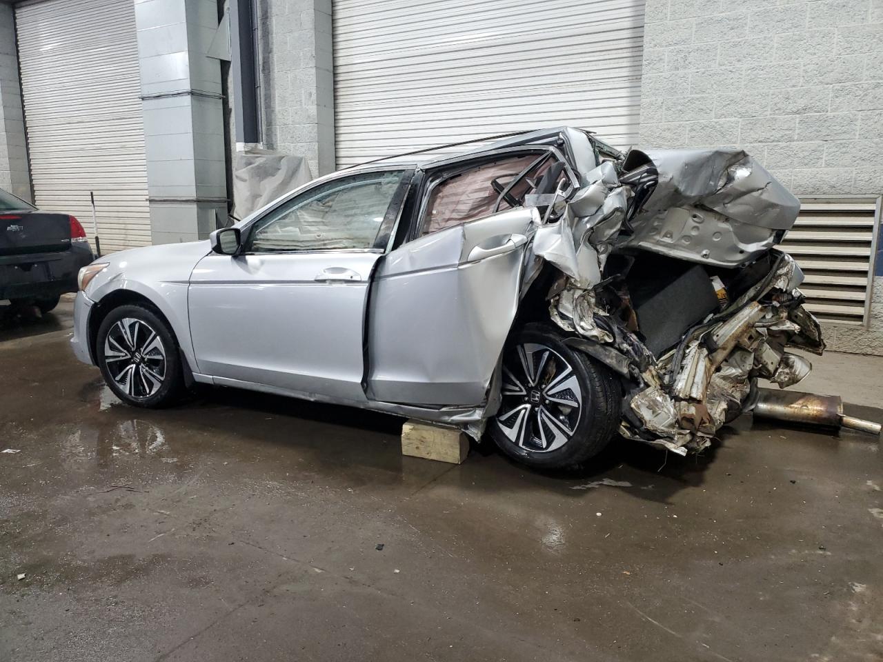 2009 Honda Accord - Image 2