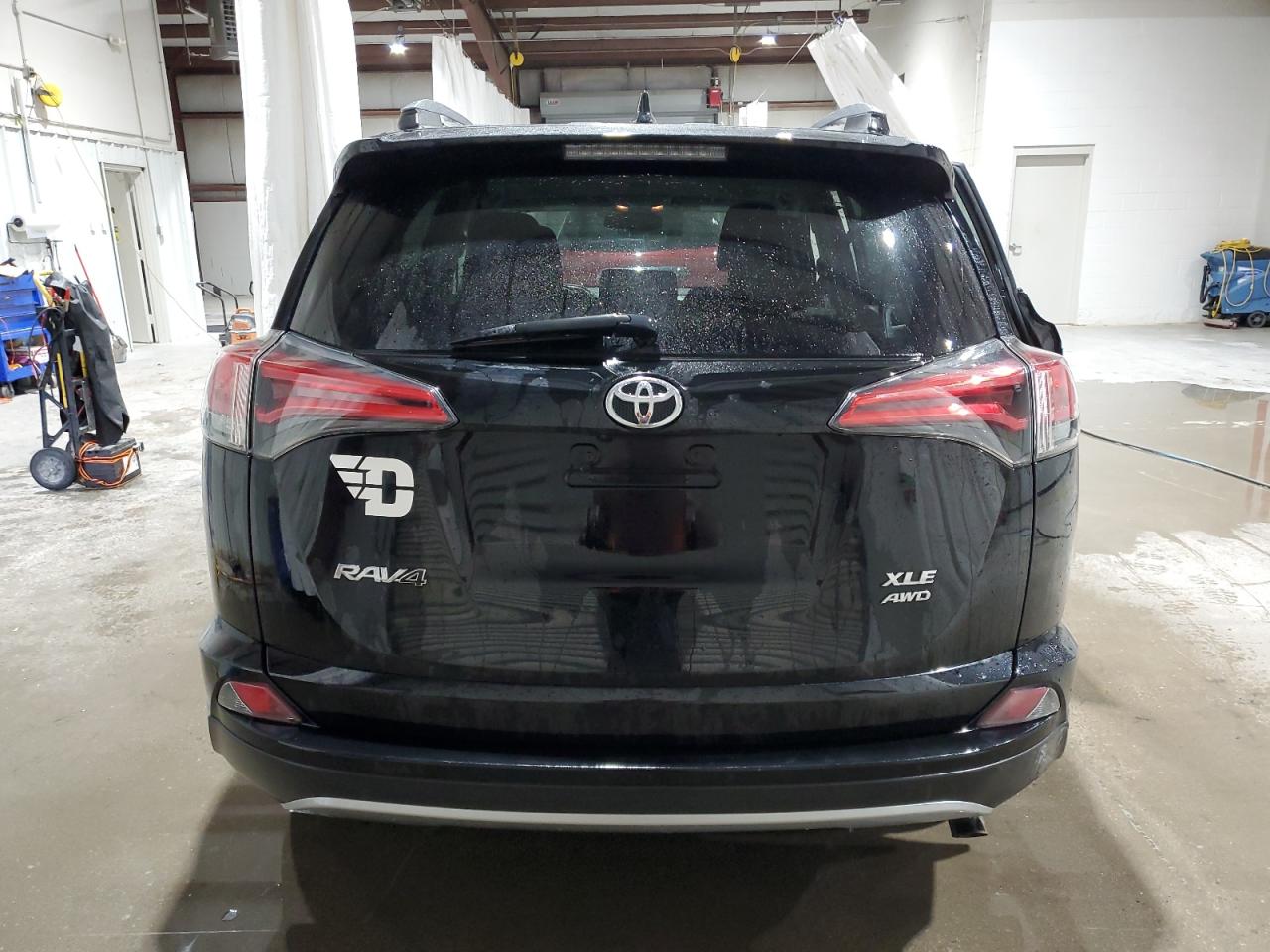 2018 Toyota RAV 4 - Image 6