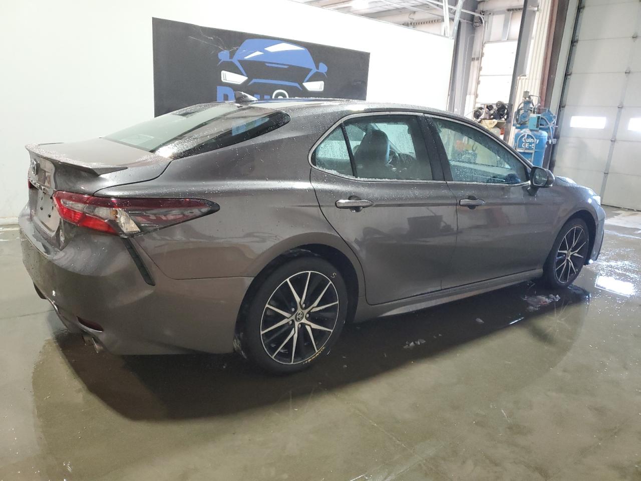 2023 Toyota Camry - Image 3