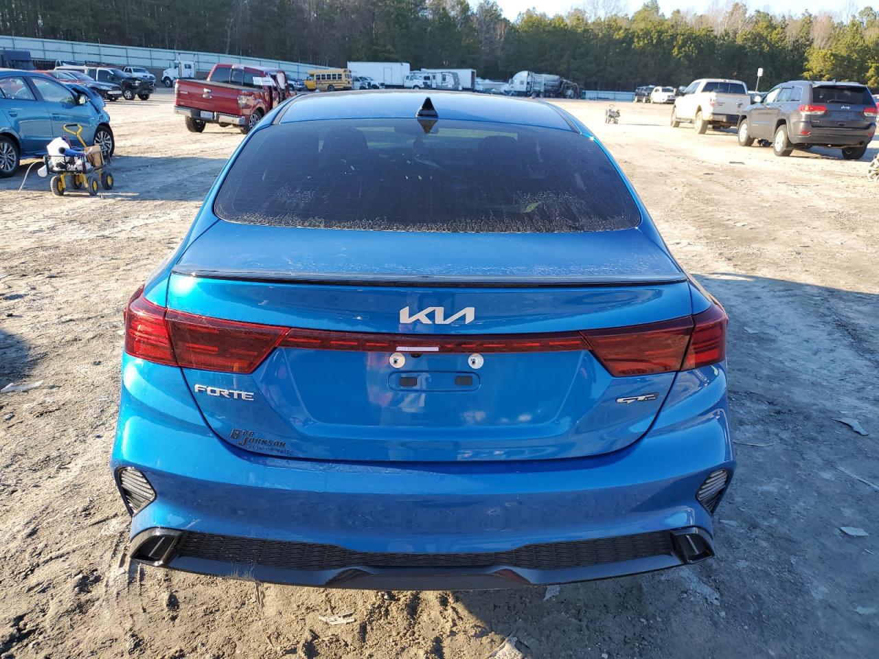 2023 Kia Forte - Image 6
