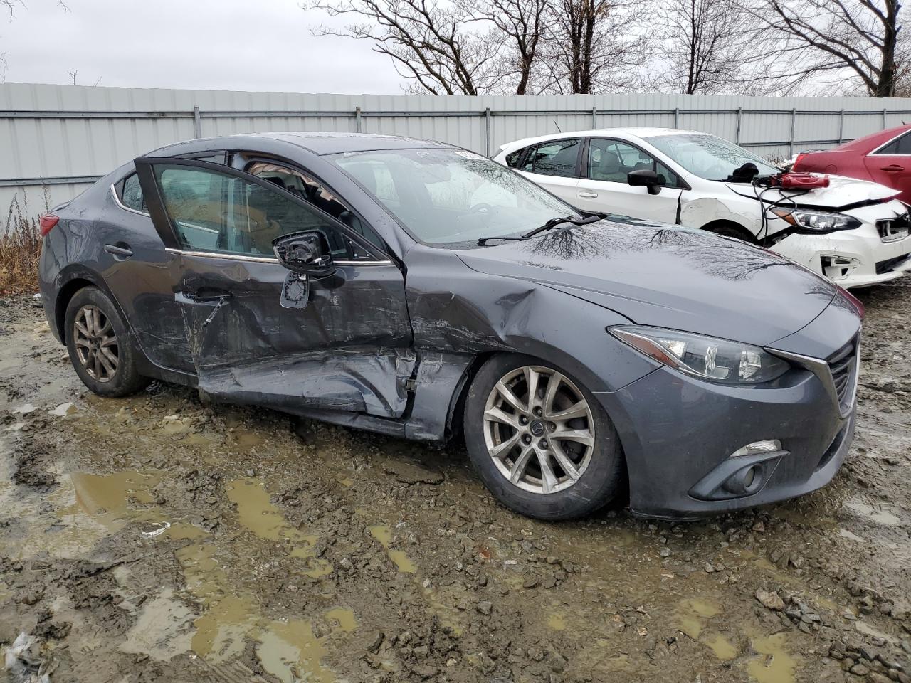 2016 Mazda 3 - Image 4