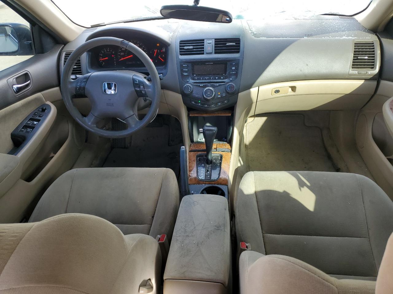 2004 Honda Accord - Image 8