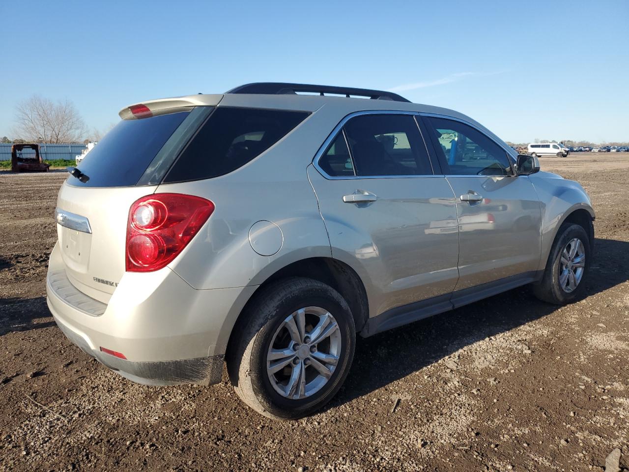 2014 Chevrolet Equinox - Image 3