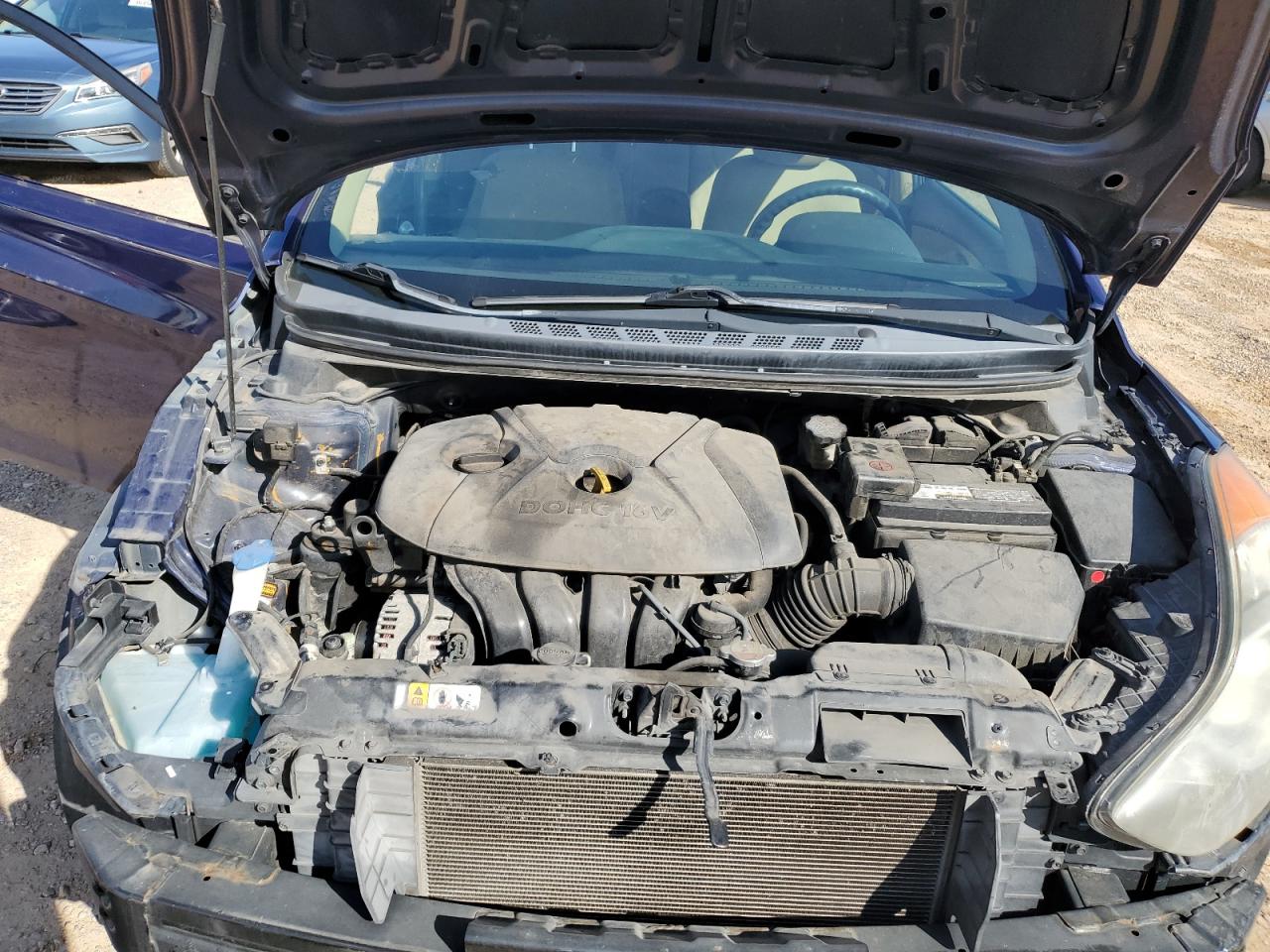 2013 Hyundai Elantra - Image 11