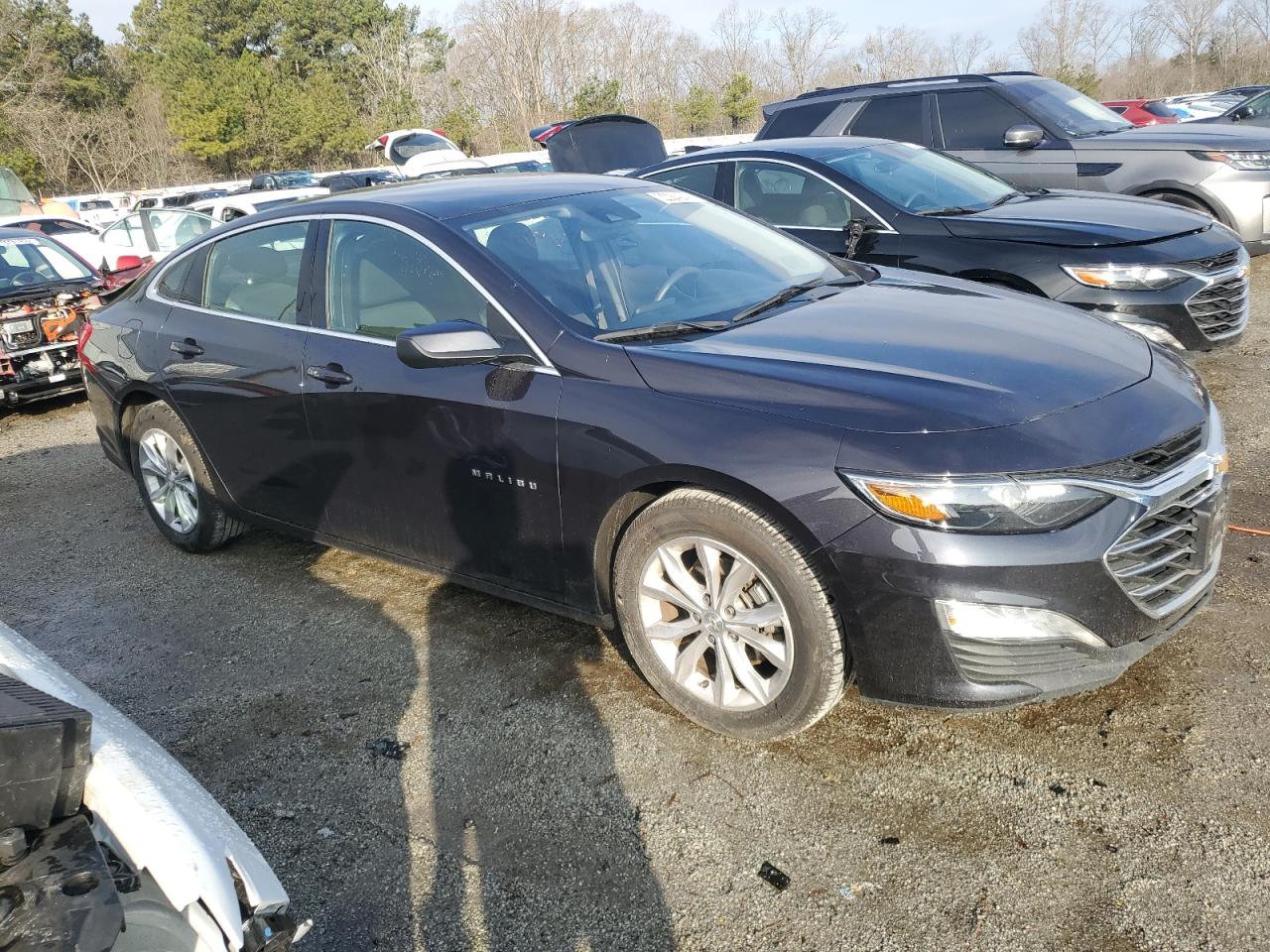 2023 Chevrolet Malibu - Image 4