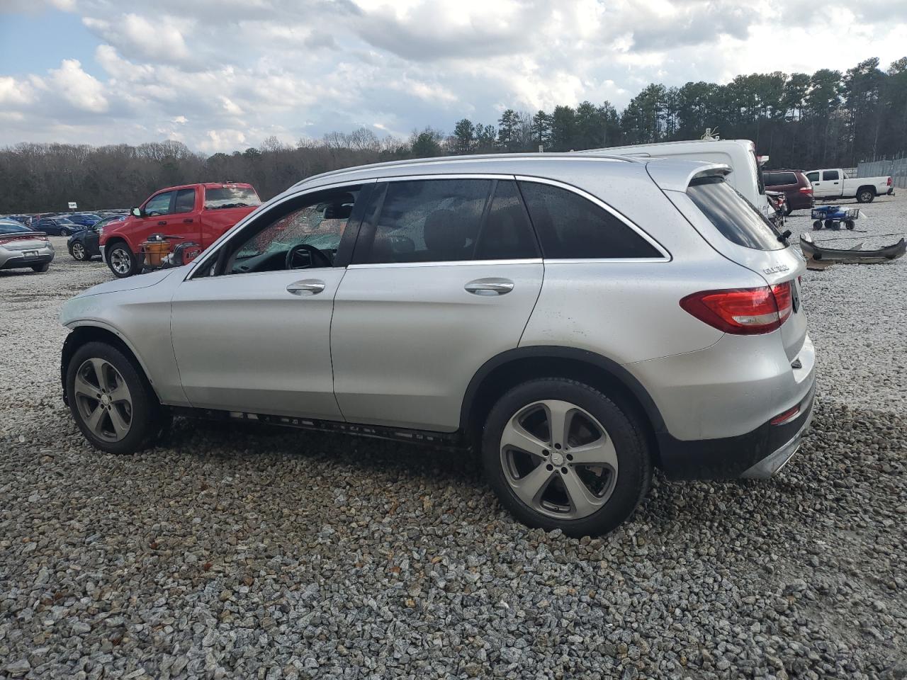 2016 Mercedes-Benz GLC - Image 2