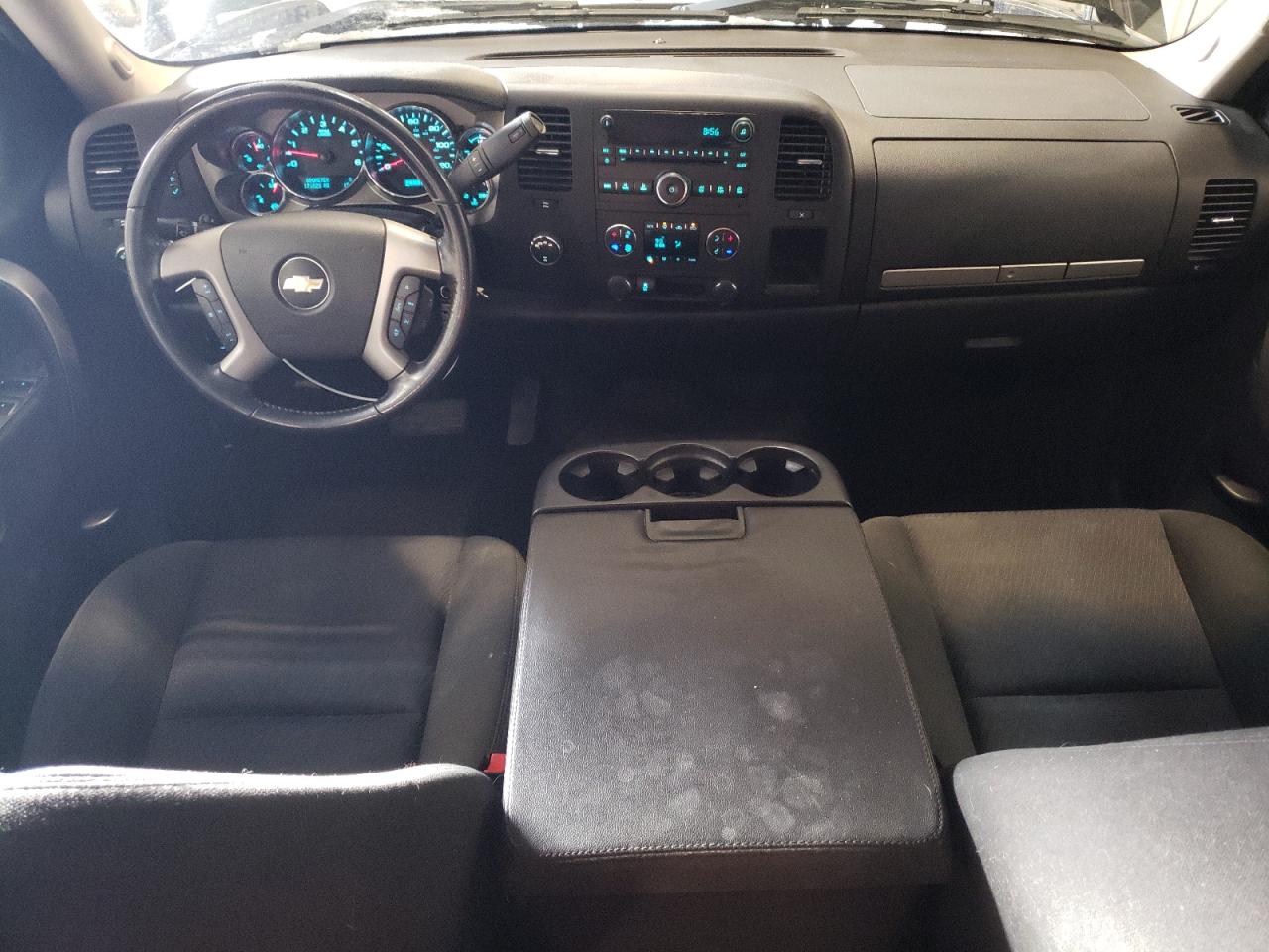 2013 Chevrolet Silverado - Image 8