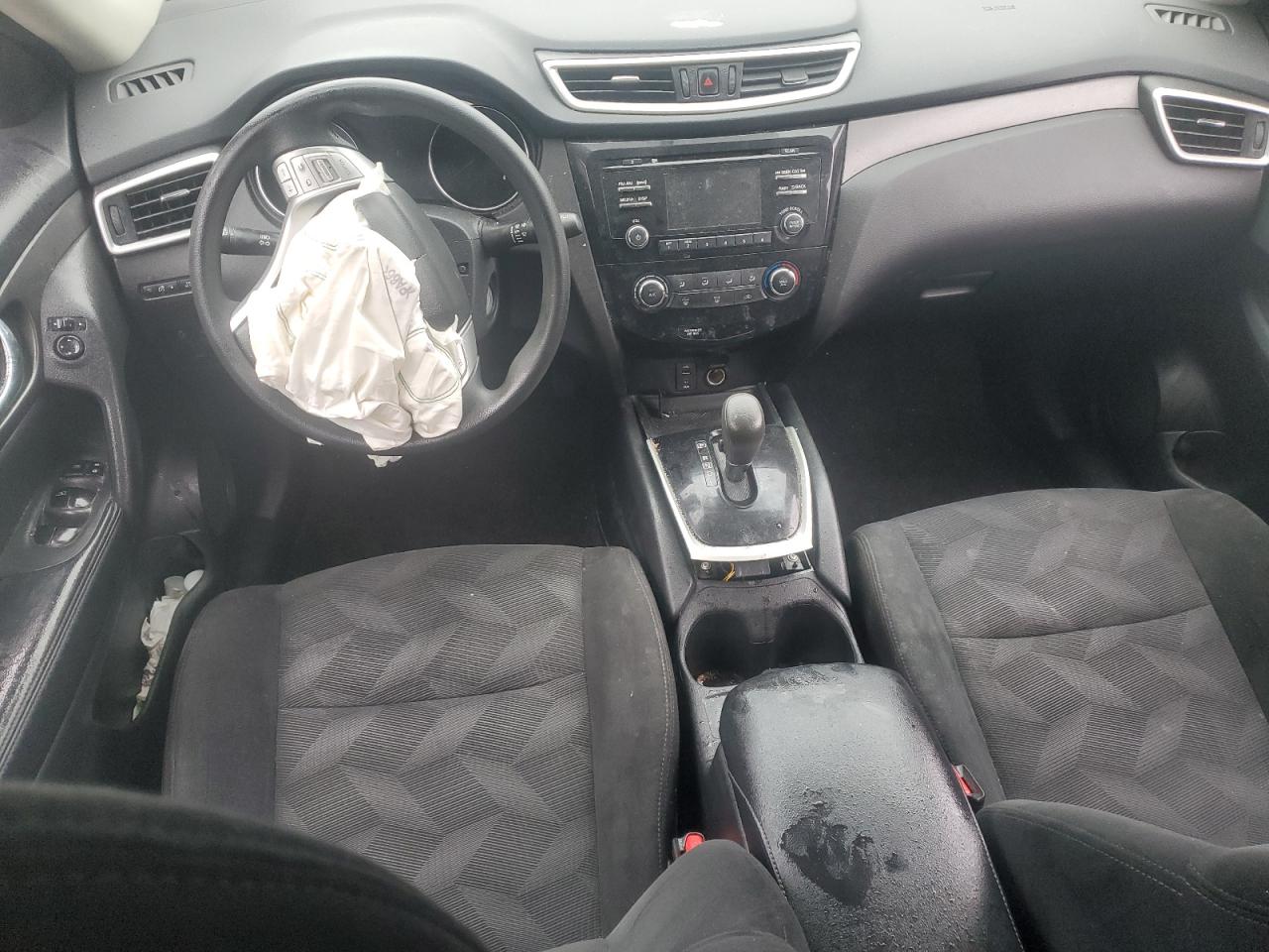 2016 Nissan Rogue - Image 8
