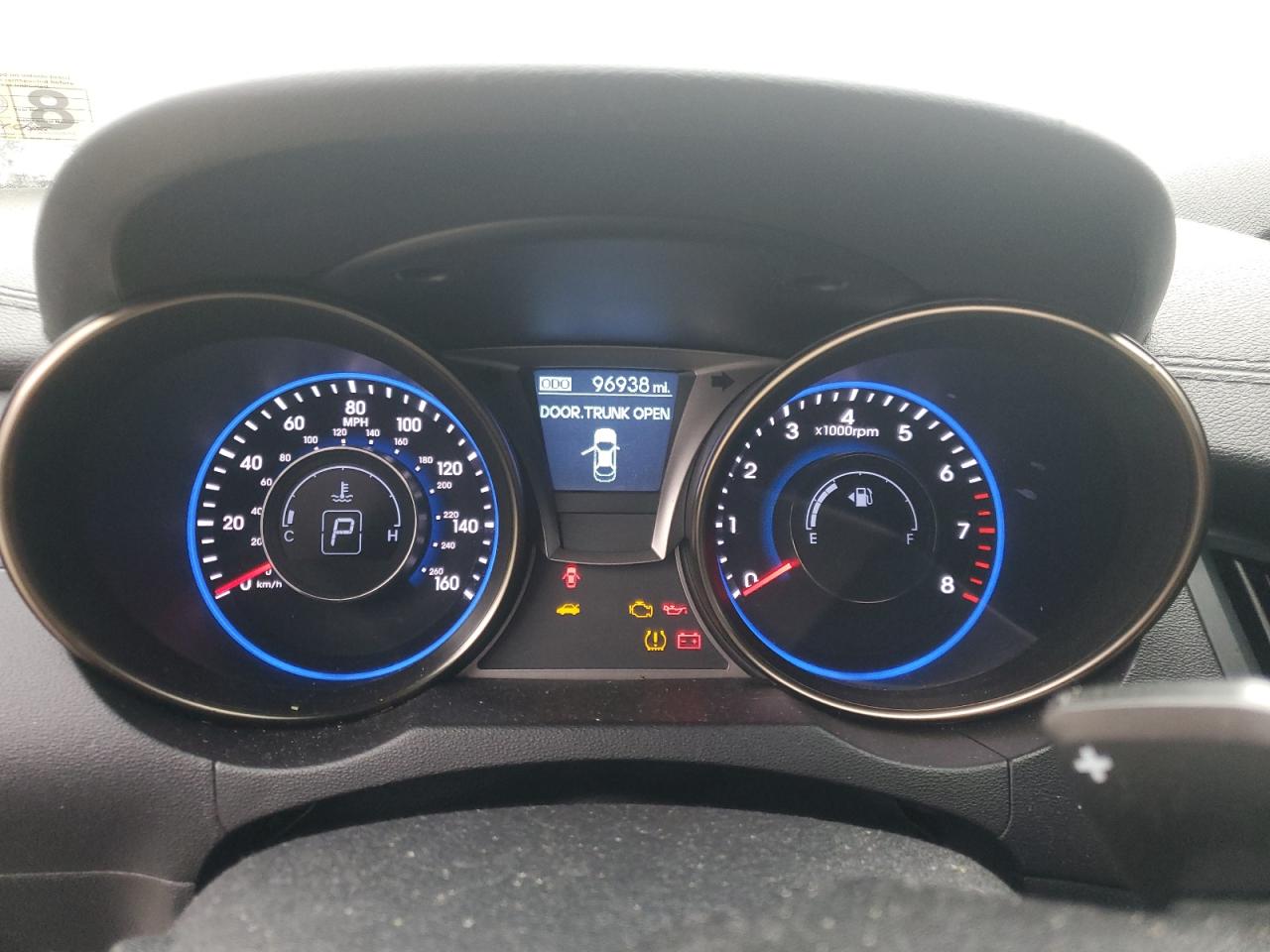 2013 Hyundai Genesis - Image 9
