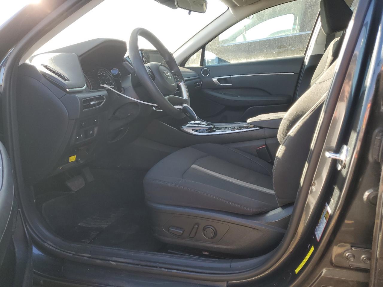 2022 Hyundai Sonata - Image 7