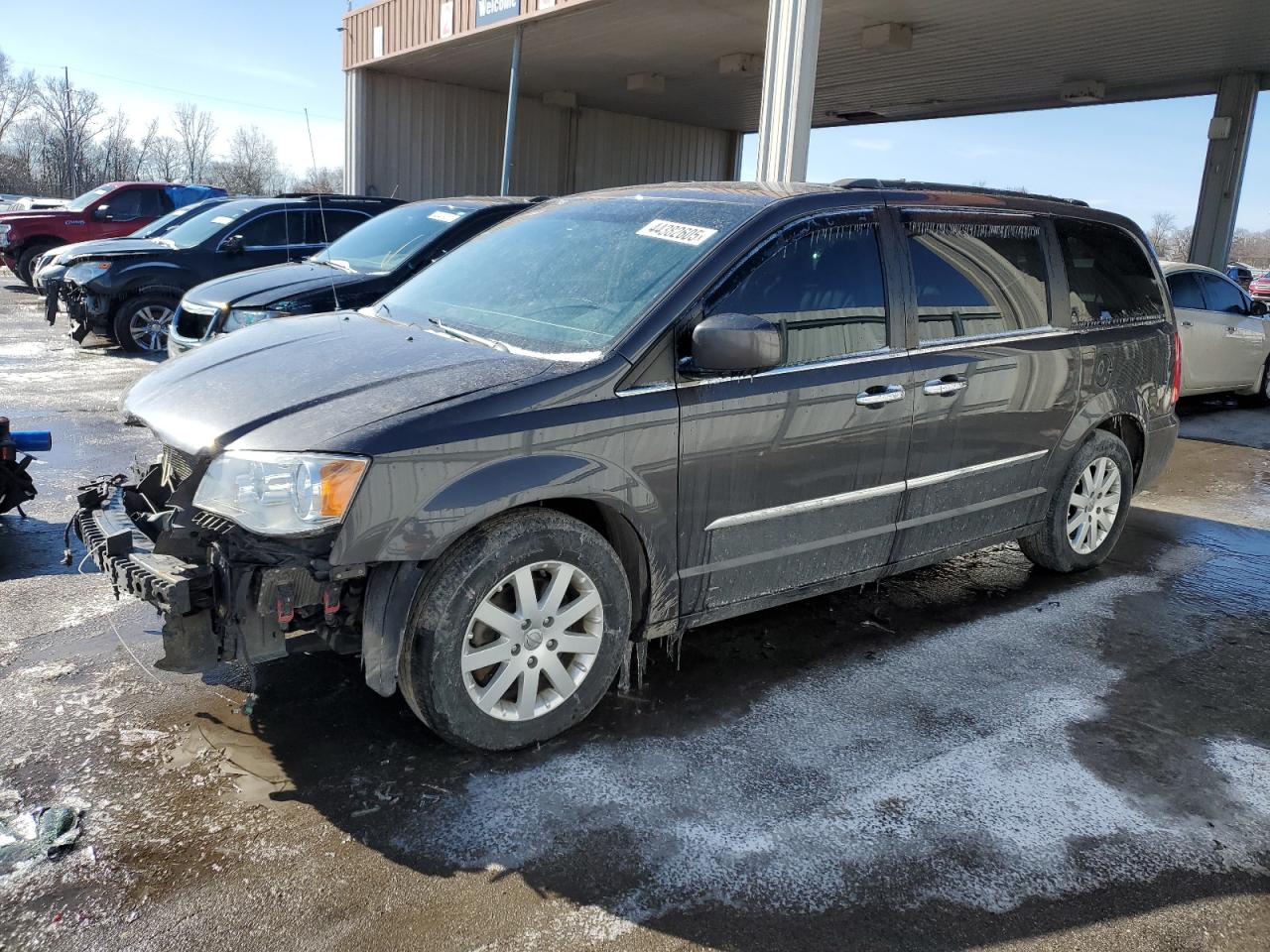 2016 Chrysler Town & Country - Image 1