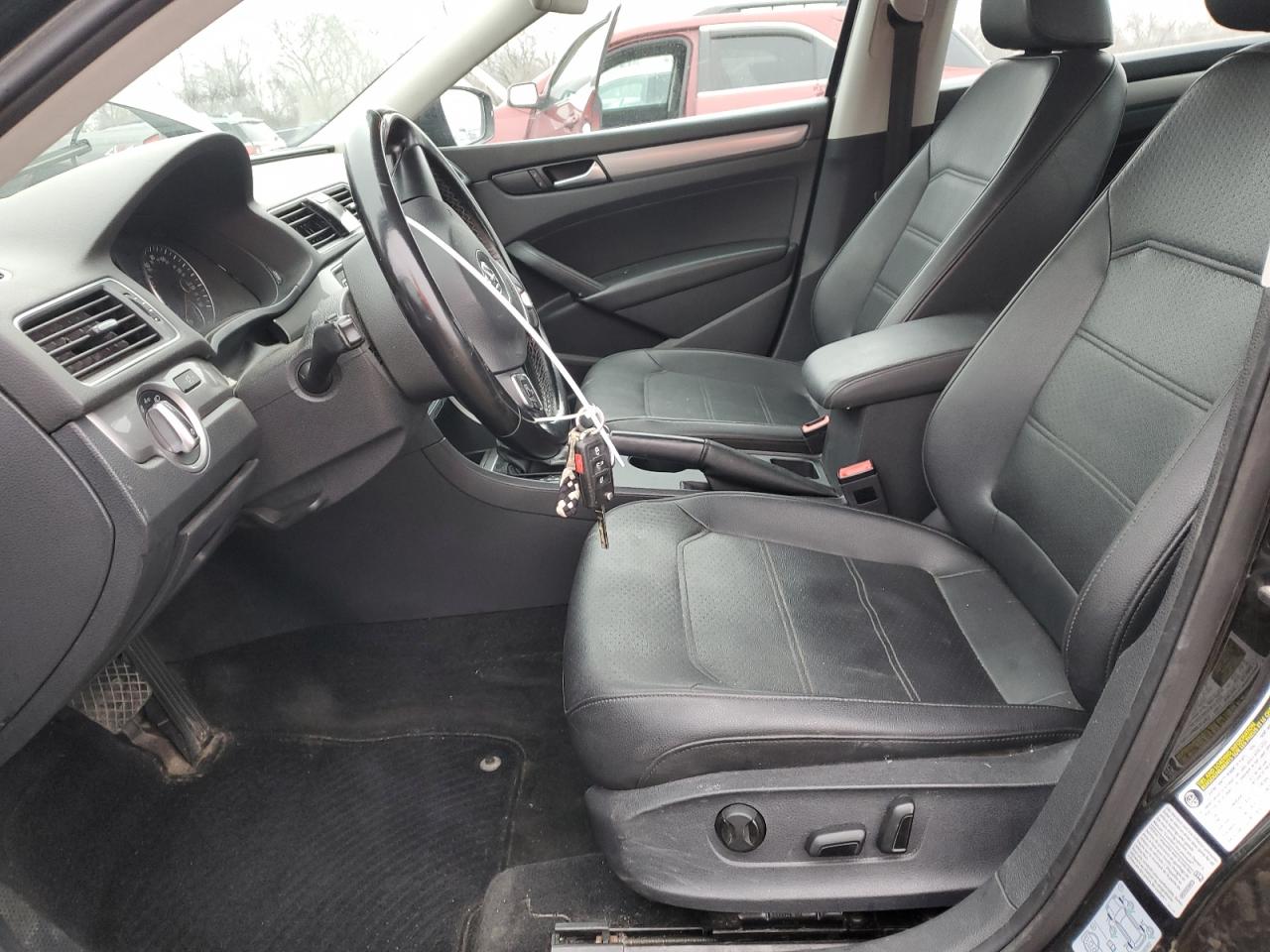 2015 Volkswagen Passat - Image 7