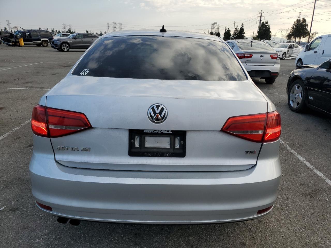2015 Volkswagen Jetta - Image 6