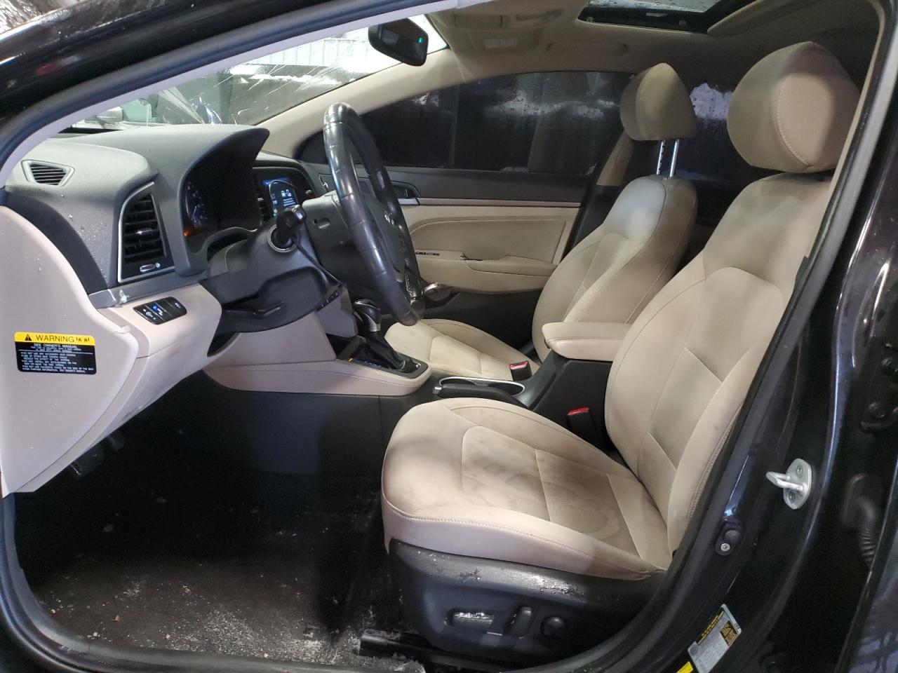 2017 Hyundai Elantra - Image 7