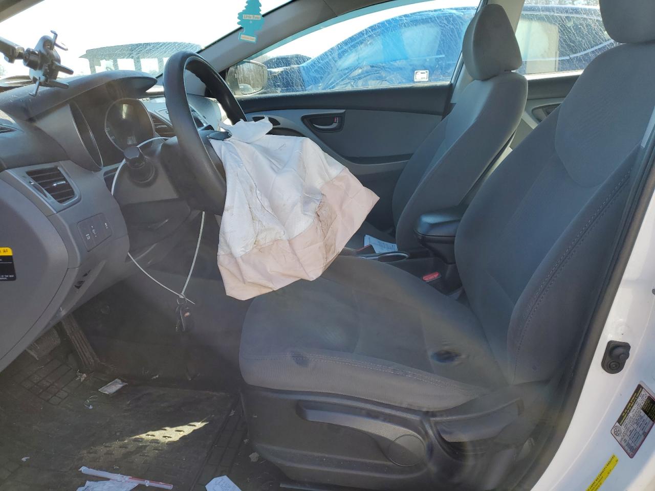 2014 Hyundai Elantra - Image 7