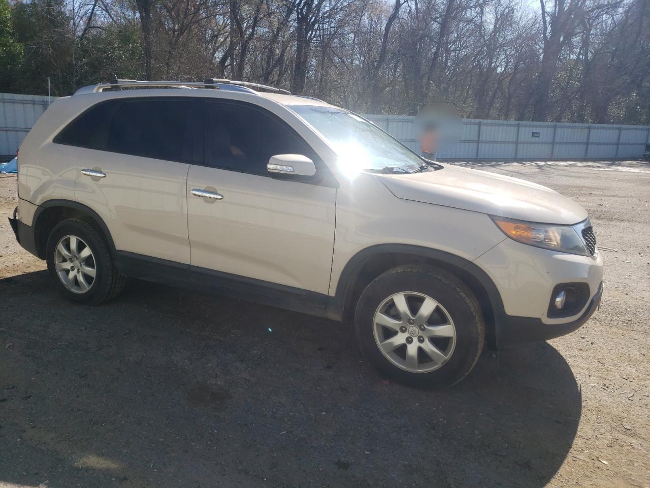 2011 Kia Sorento - Image 4