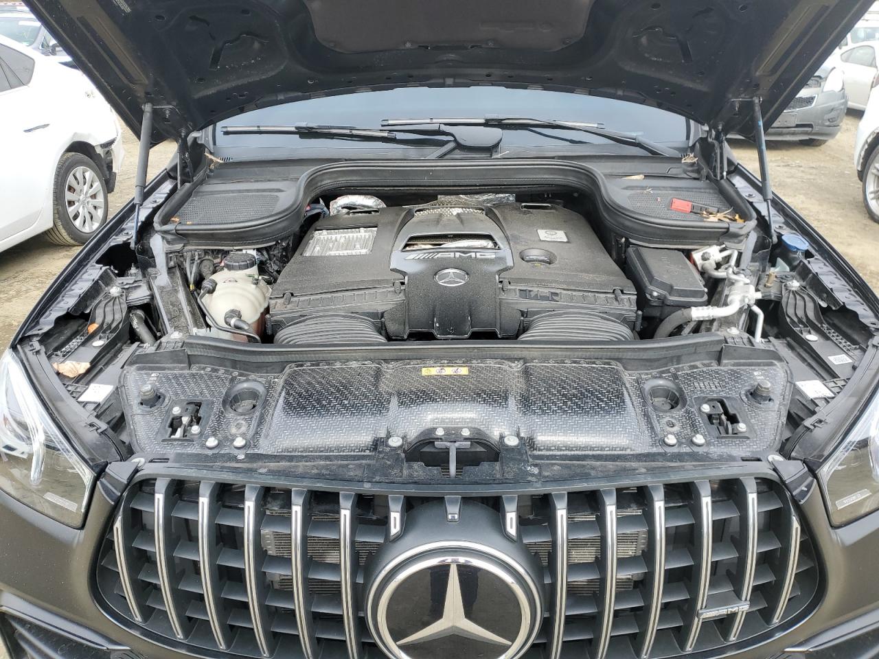 2021 Mercedes-Benz GLE - Image 11