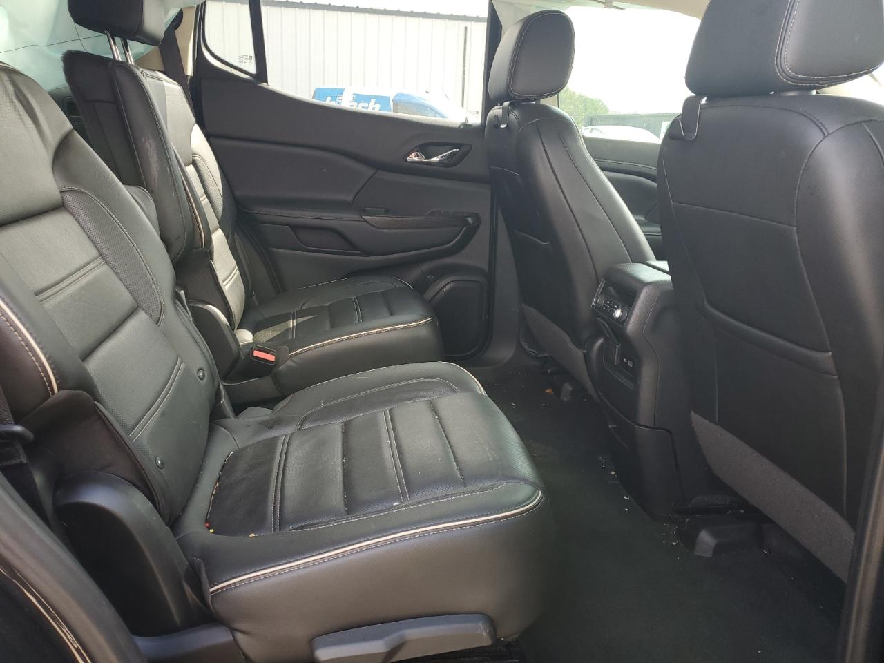 2020 GMC Acadia - Image 11