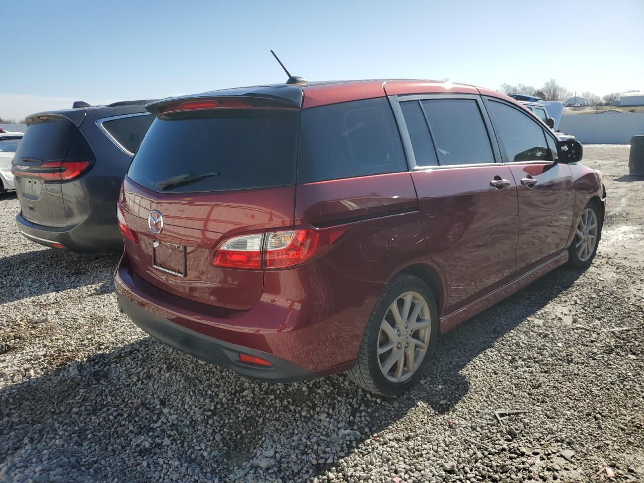 2012 Mazda 5 - Image 3