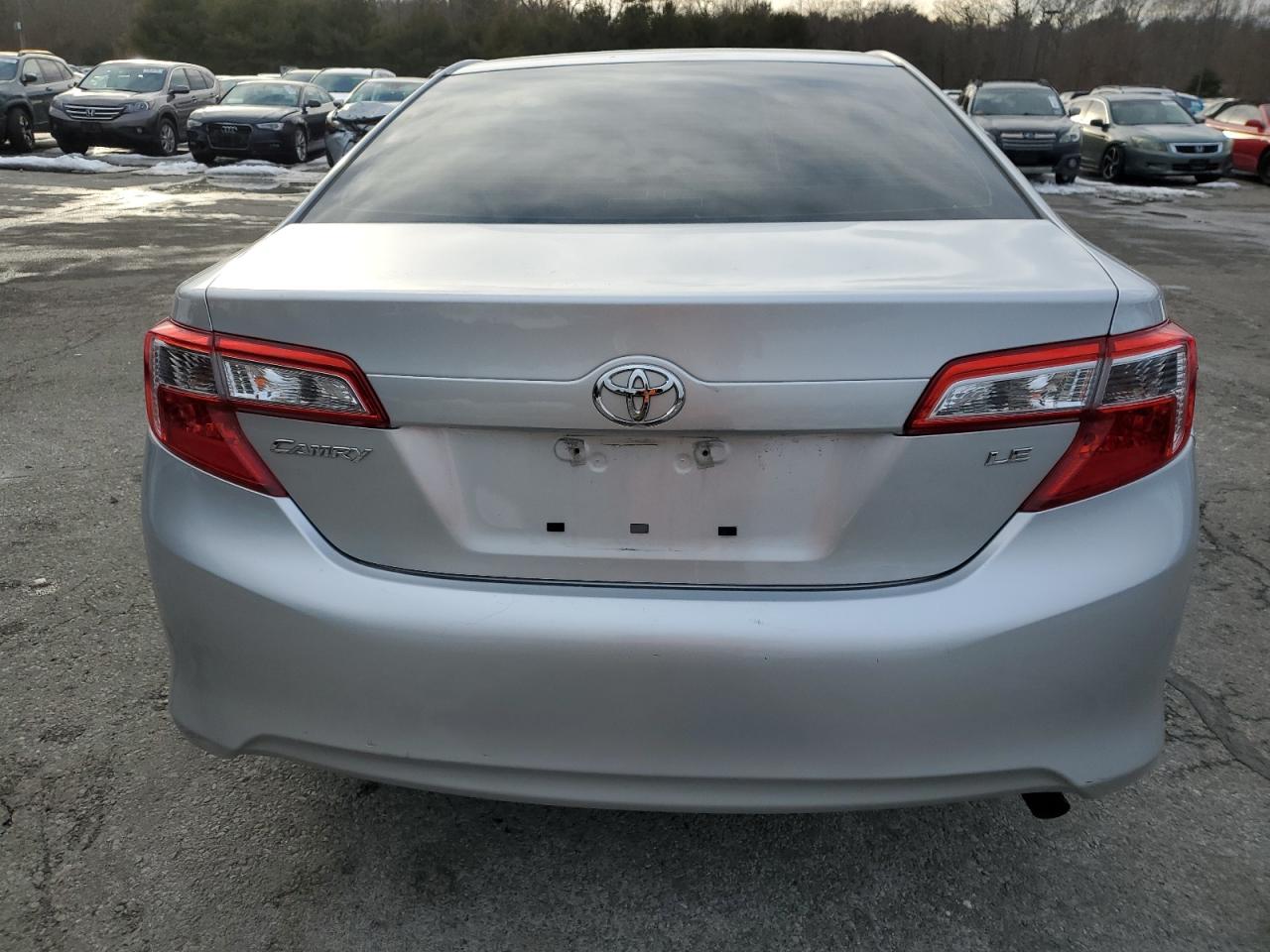 2013 Toyota Camry - Image 6