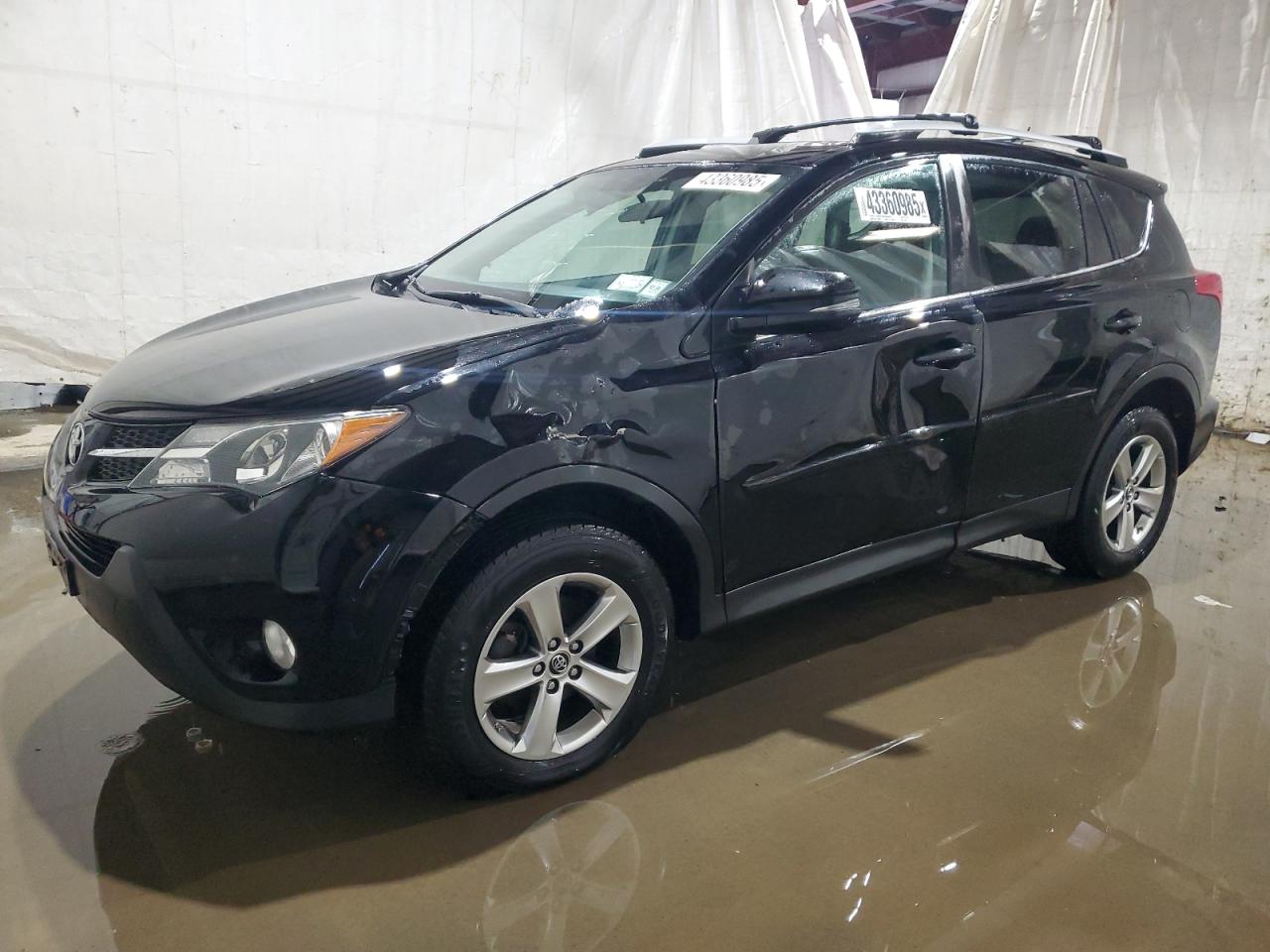 2015 Toyota RAV 4 - Image 1