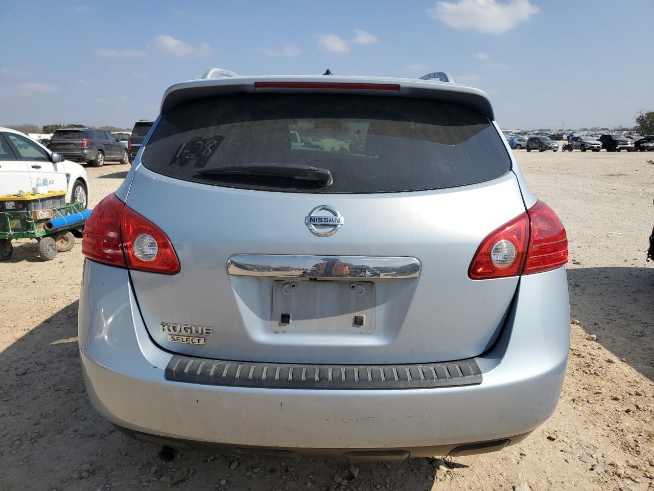 2015 Nissan Rogue - Image 6