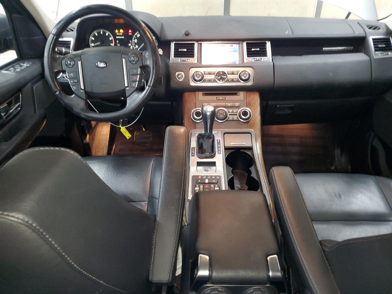 2012 Land Rover Range Rover - Image 8
