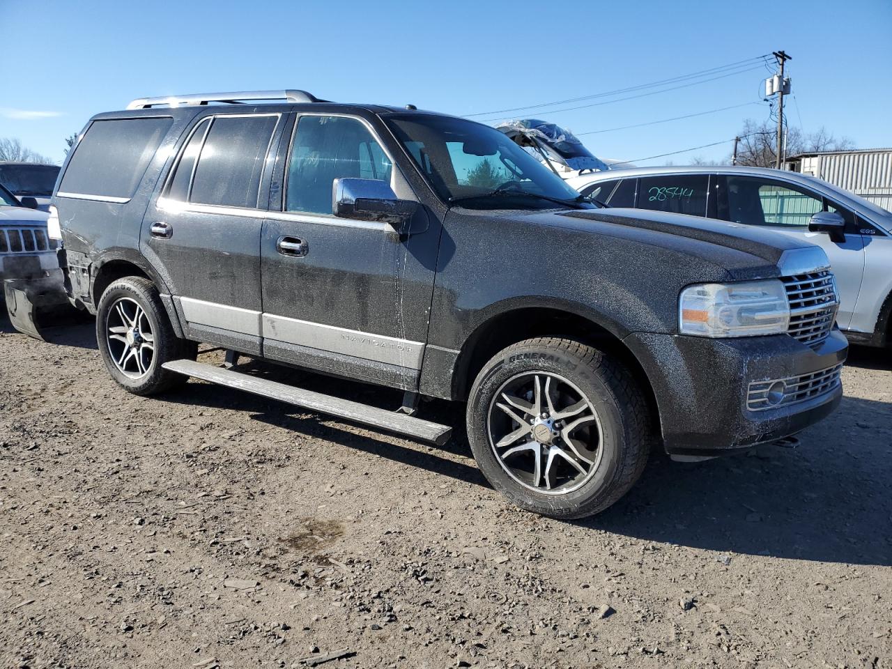 2008 Lincoln Navigator - Image 4