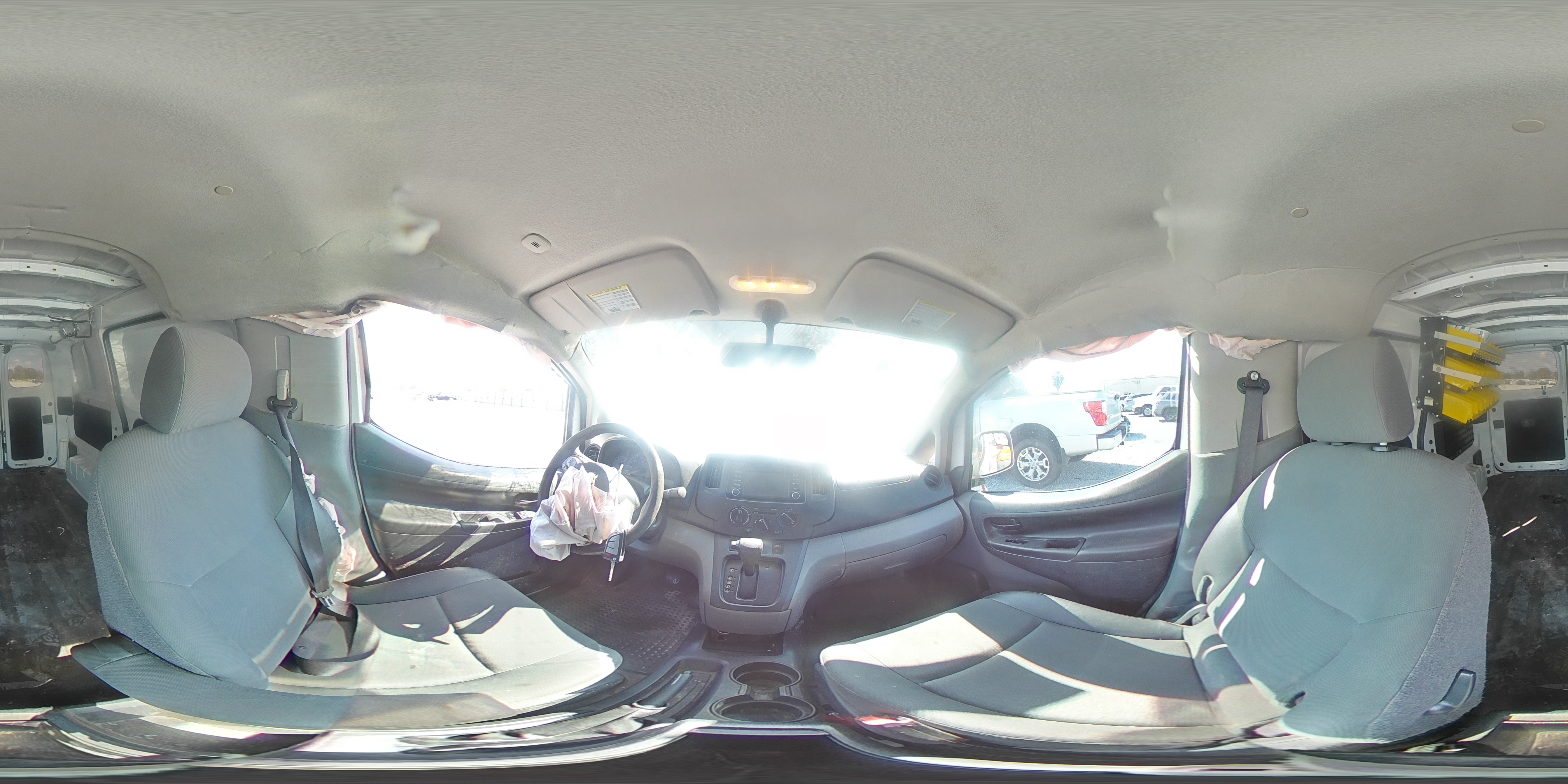 2015 Nissan NV - Image 13