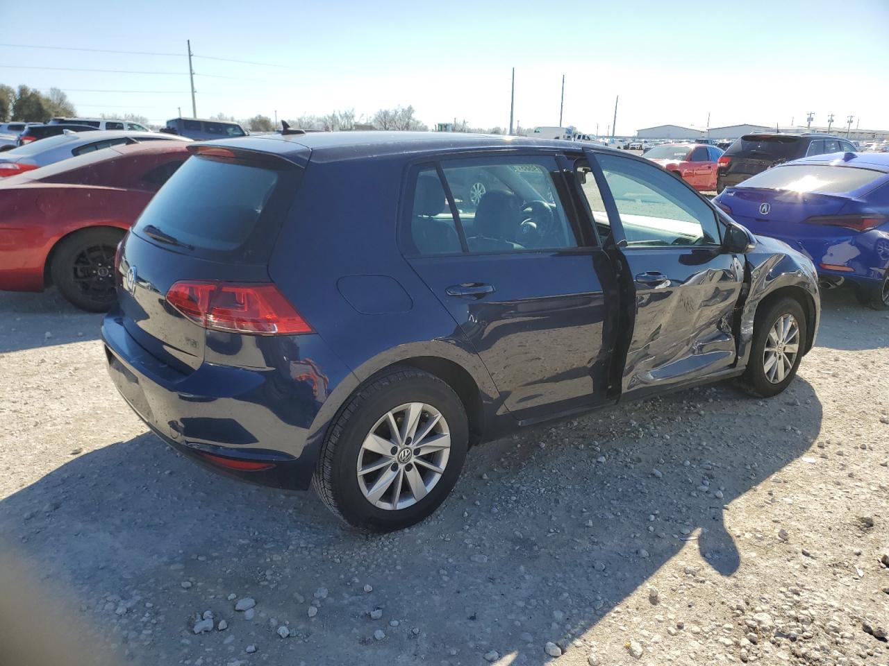 2015 Volkswagen Golf - Image 3