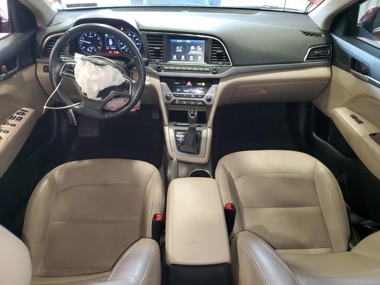 2017 Hyundai Elantra - Image 8