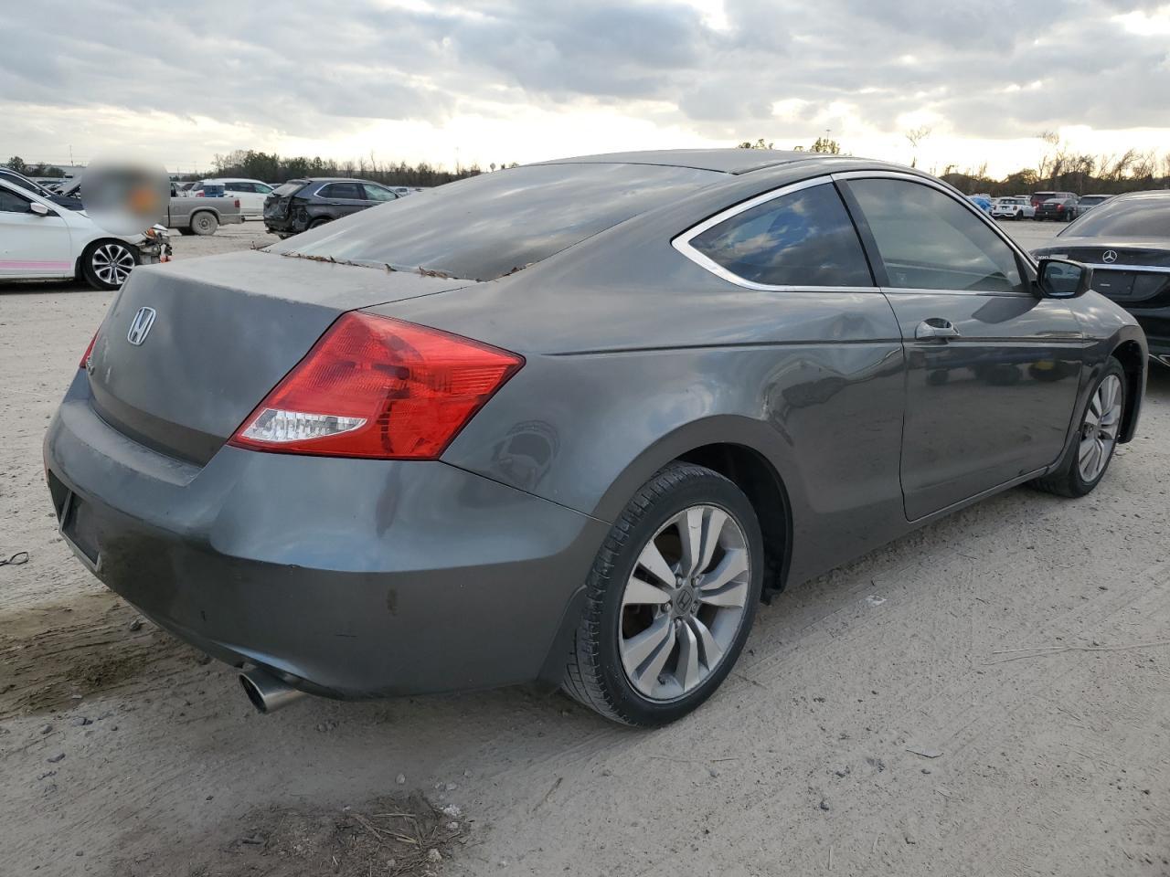 2011 Honda Accord - Image 3