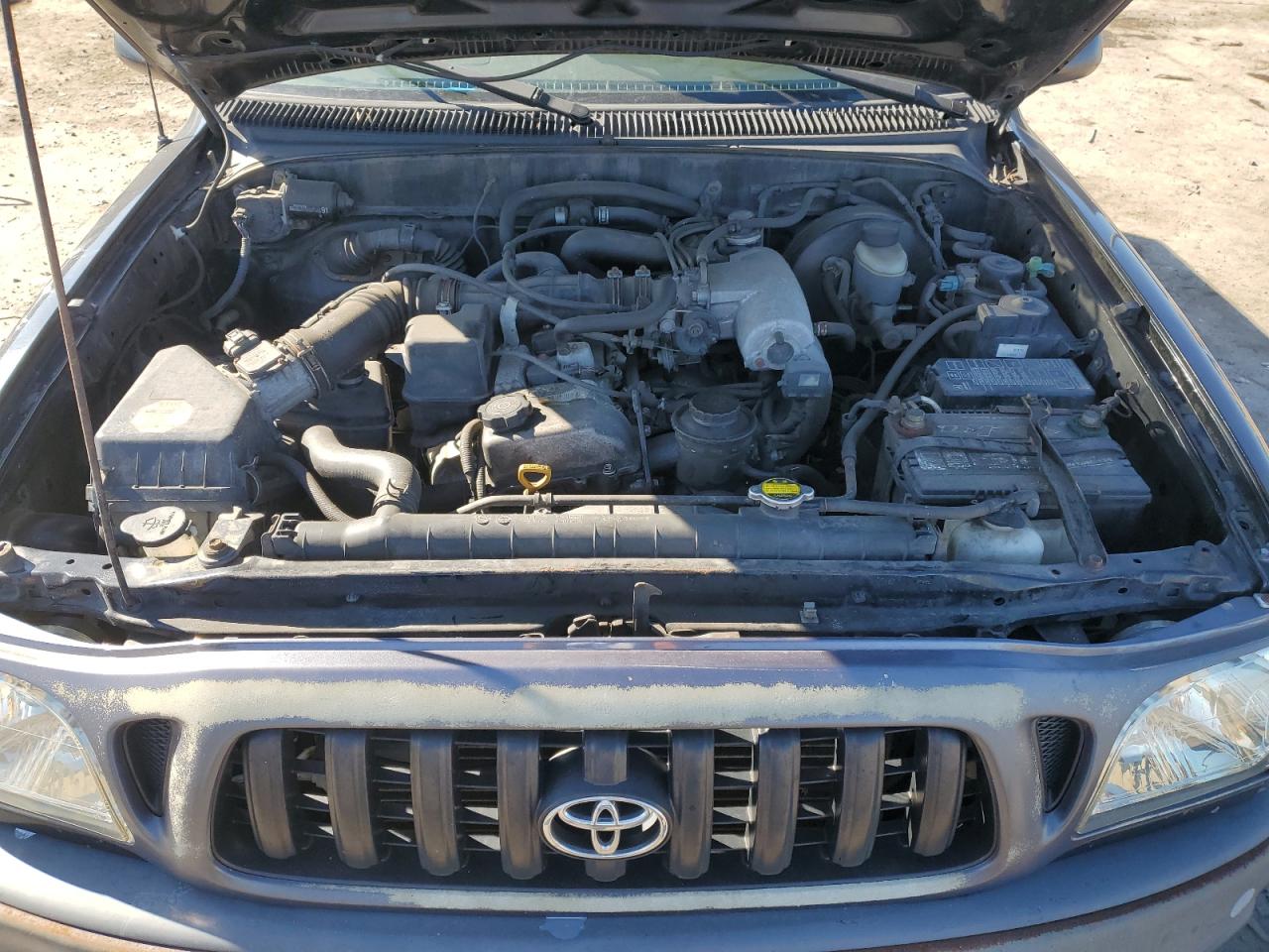 2001 Toyota Tacoma - Image 11