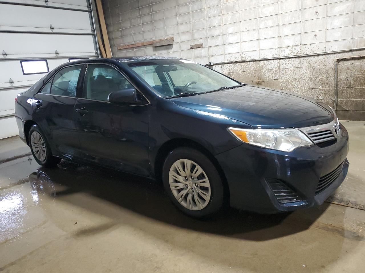2013 Toyota Camry - Image 4