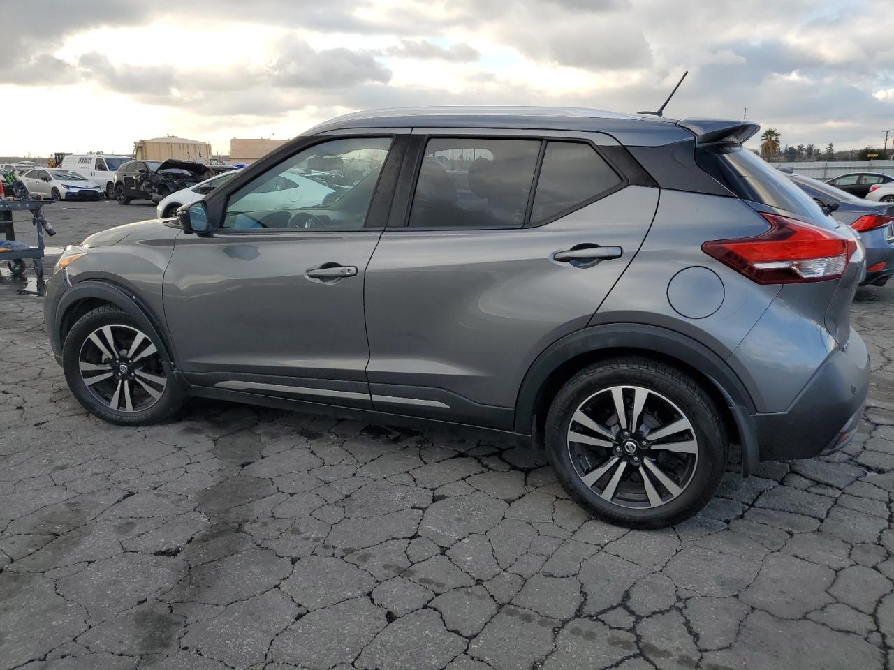 2020 Nissan Kicks - Image 2