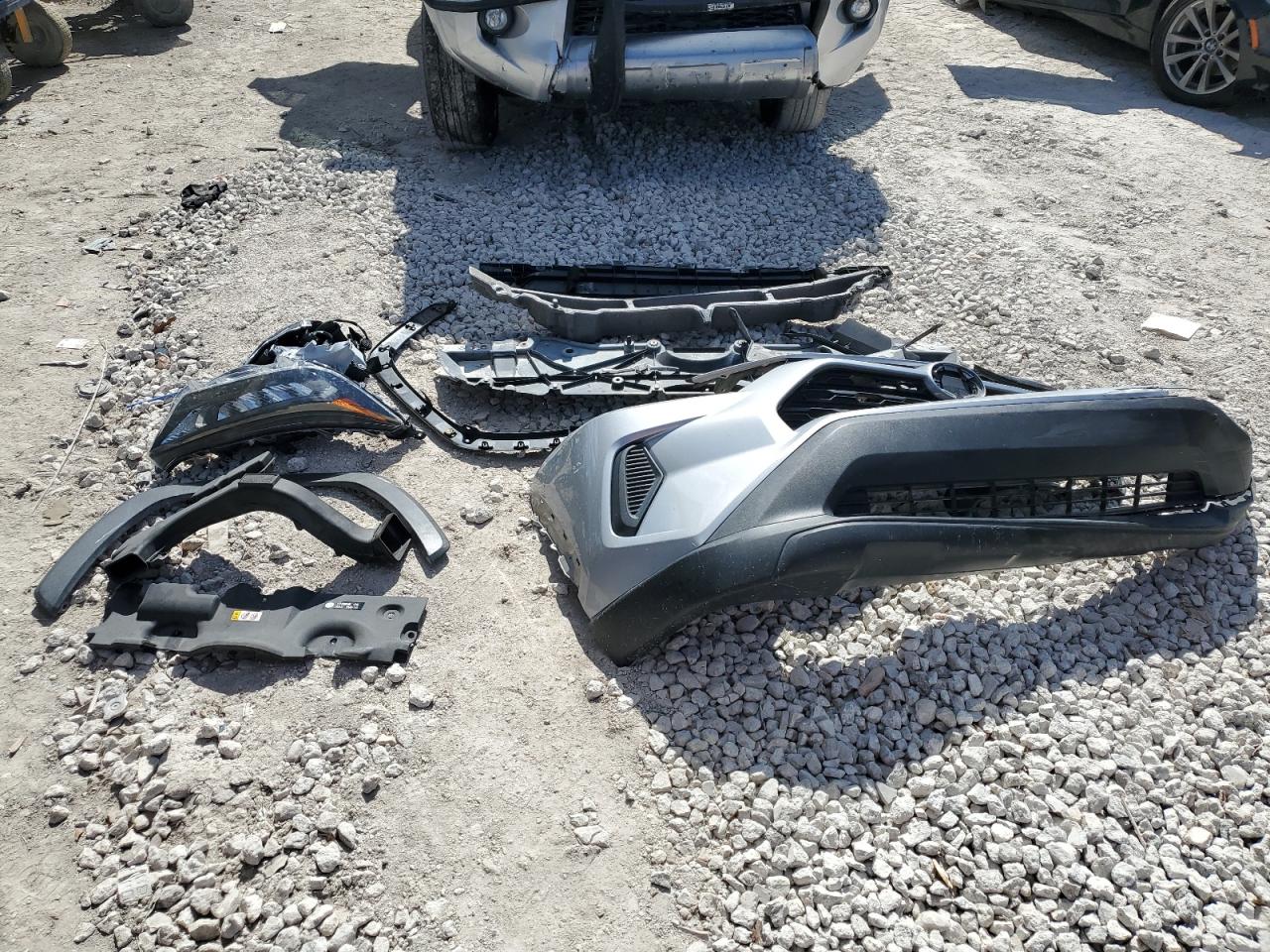 2019 Toyota RAV 4 - Image 13