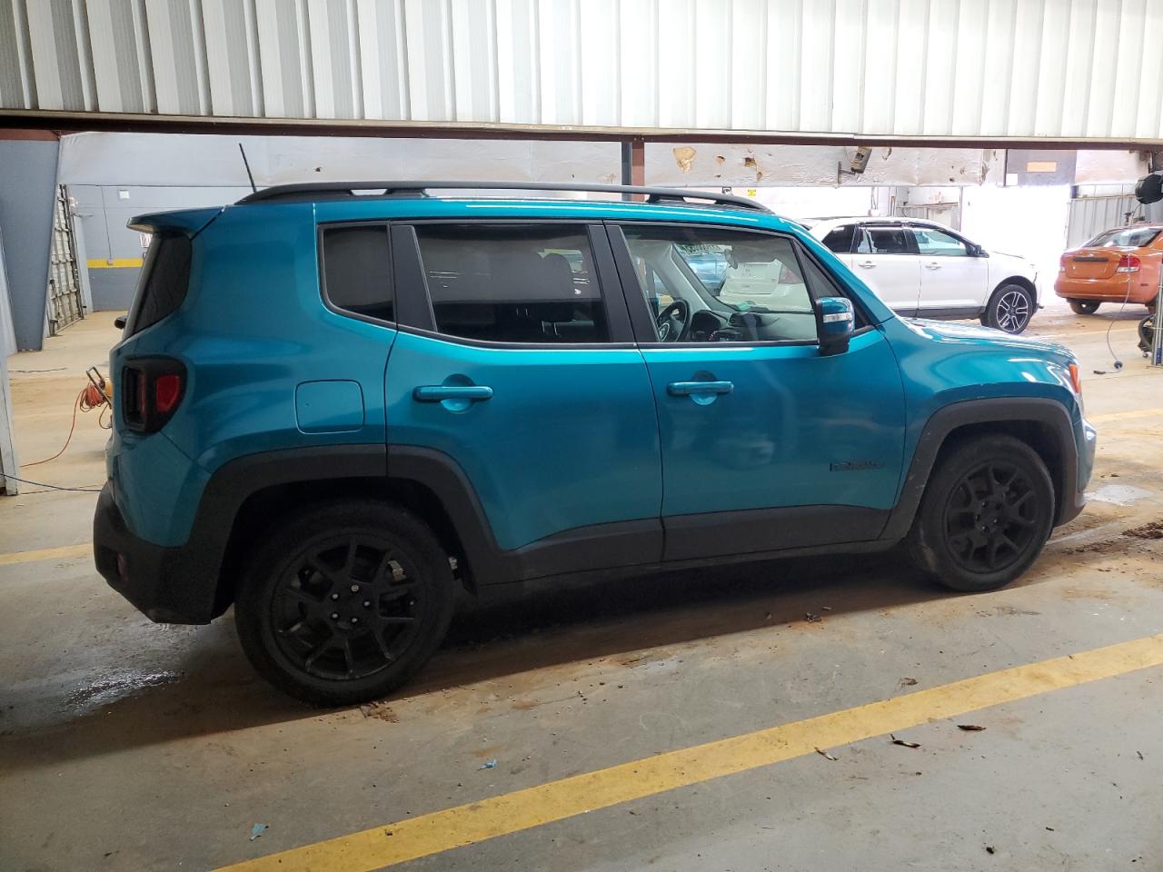 2020 Jeep Renegade - Image 3