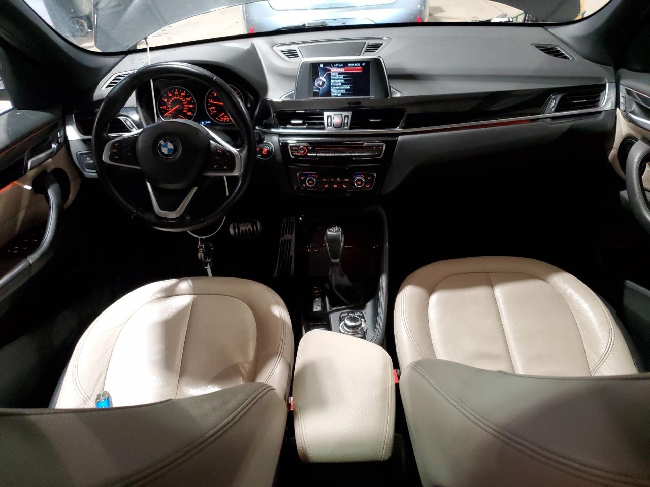 2016 BMW X1 - Image 8