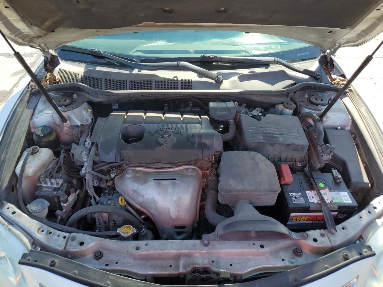 2011 Toyota Camry - Image 11