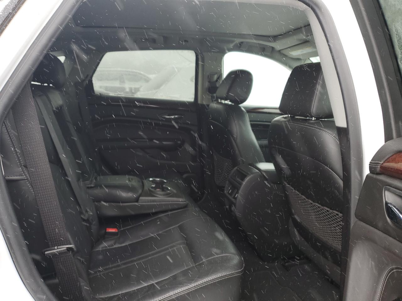 2016 Cadillac SRX - Image 11