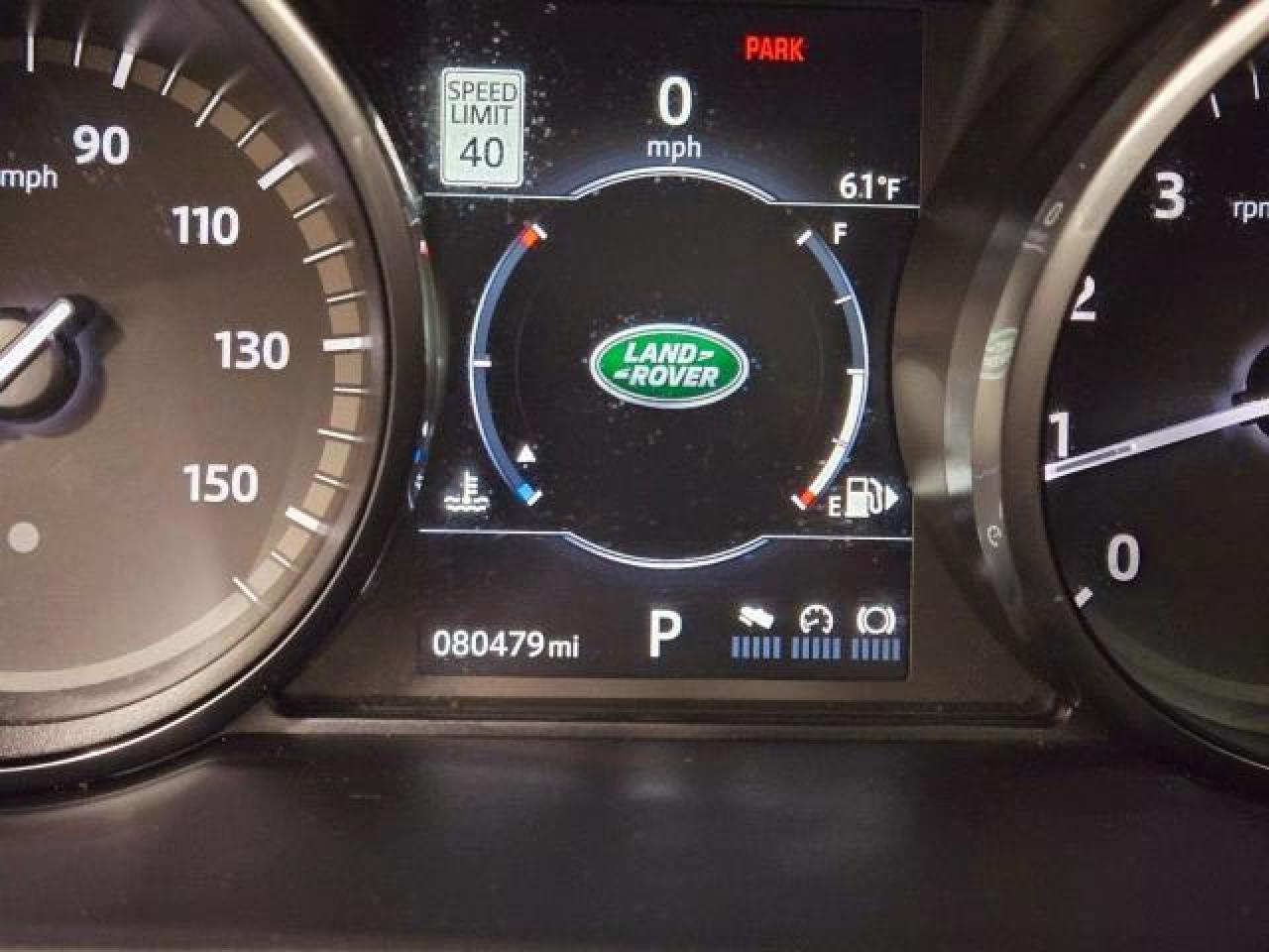 2017 Land Rover Discovery - Image 8