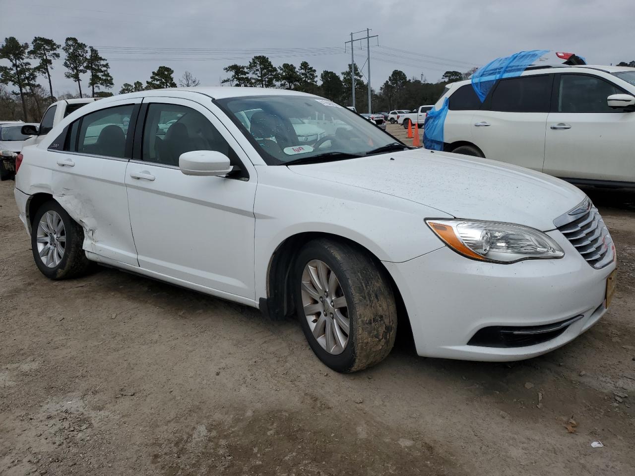 2011 Chrysler 200 - Image 4