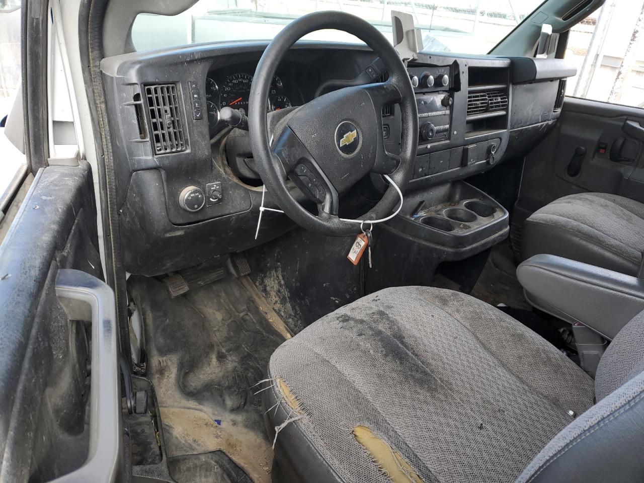 2016 Chevrolet Express - Image 8
