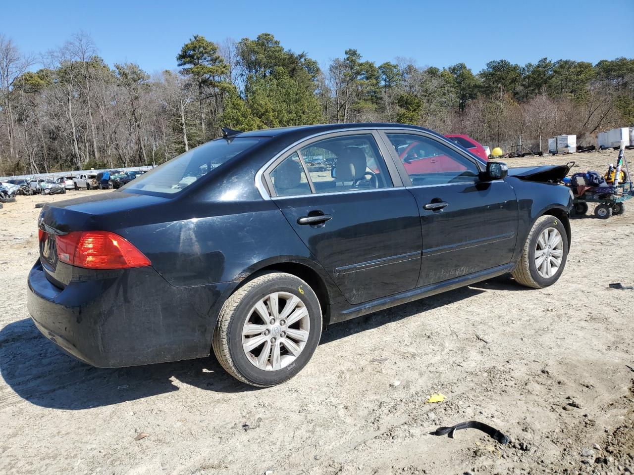 2010 Kia Optima - Image 3